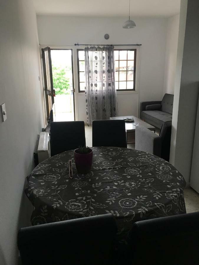 Christos Apartments Dhrousha Bagian luar foto